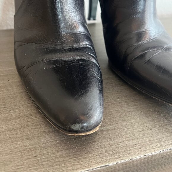 Gucci Black Leather Knee-High Boots with Gold Buckle – Size 7.5B - Picture 5 of 13